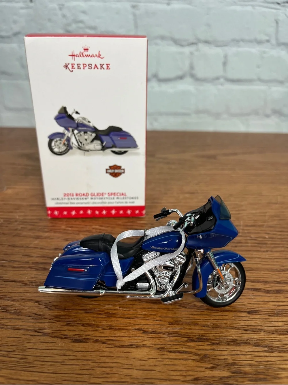 Hallmark Harley Davidson 2015 Road Glide Special Christmas Ornament